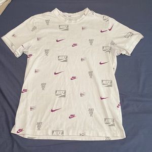 Nike, white, maroon, grey, men’s t shirt